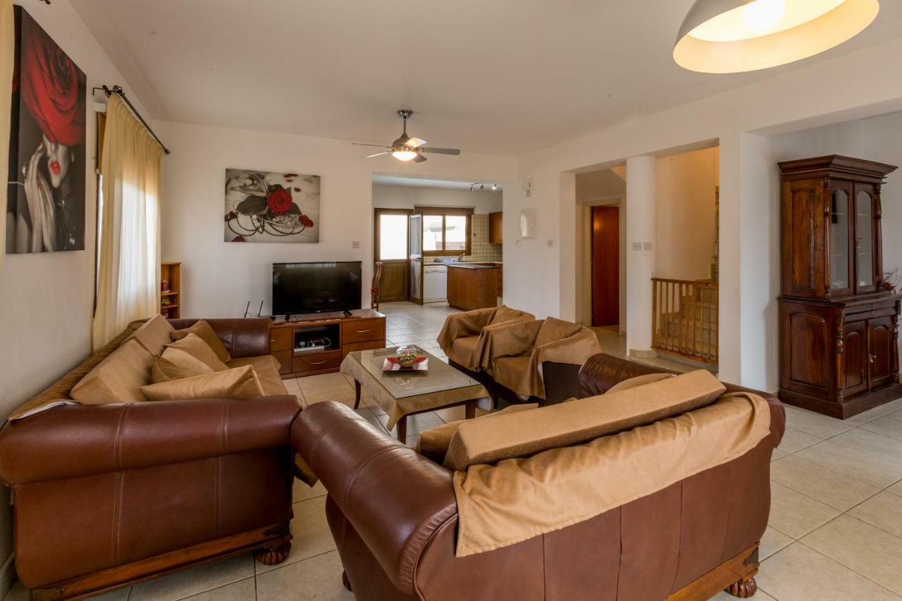 Villa Rina Paphos Exteriér fotografie