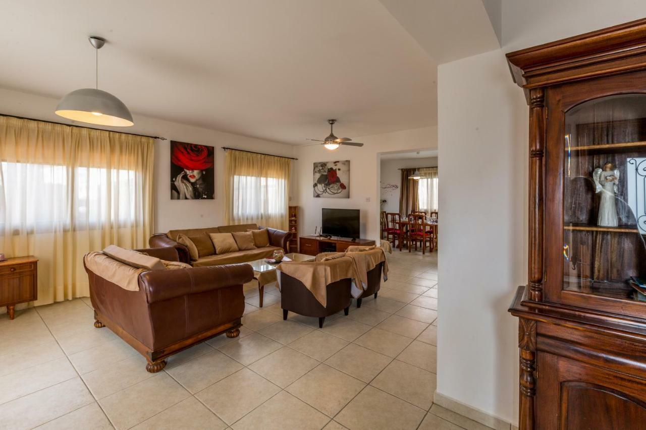 Villa Rina Paphos Exteriér fotografie